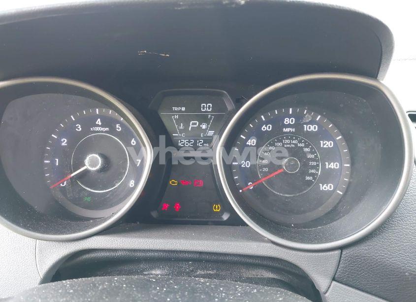 Photo 7 of 2016 Hyundai Elantra SE (VIN 5NPDH4AE9GH749985)