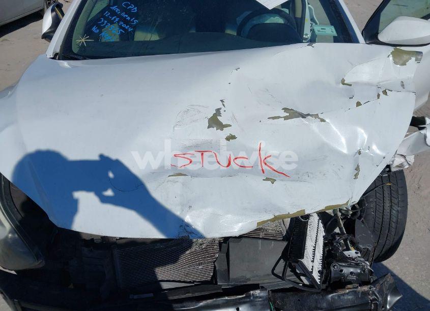 Photo 10 of 2016 Hyundai Elantra SE (VIN 5NPDH4AE9GH751803)