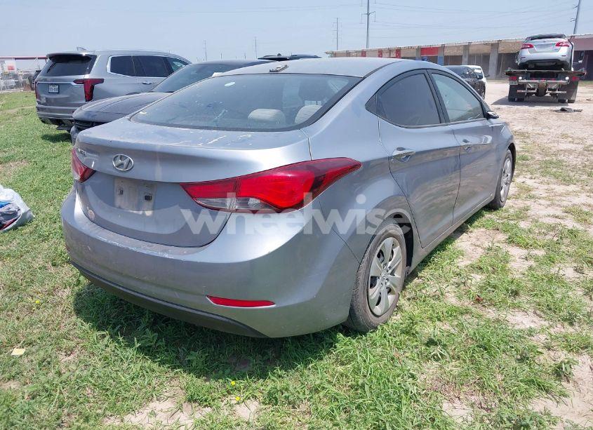 Photo 4 of 2016 Hyundai Elantra SE (VIN 5NPDH4AE9GH758184)