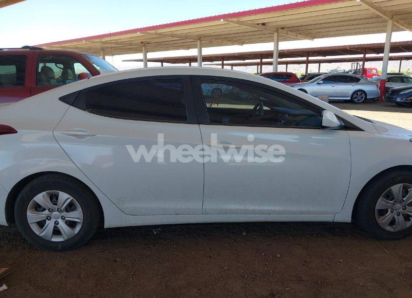 Photo 13 of 2016 Hyundai Elantra SE (VIN 5NPDH4AE9GH767791)