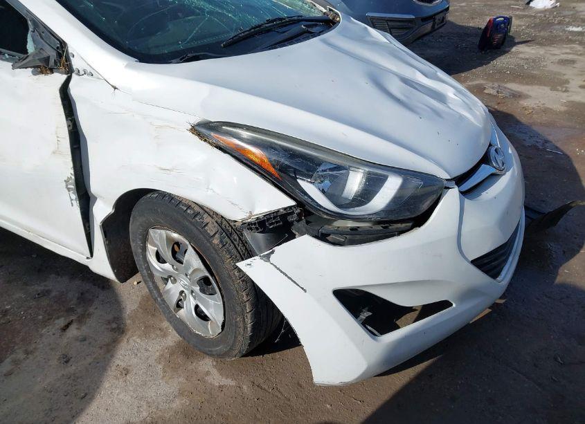 Photo 14 of 2016 Hyundai Elantra SE (VIN 5NPDH4AE9GH769301)