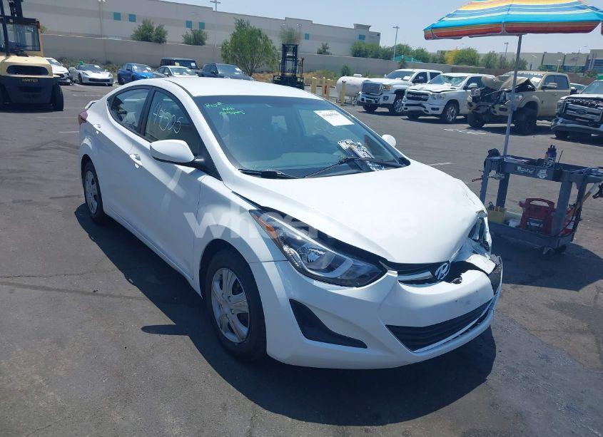2016 Hyundai Elantra SE (VIN 5NPDH4AE9GH776412) main photo