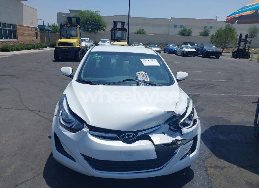 Photo 12 of 2016 Hyundai Elantra SE (VIN 5NPDH4AE9GH776412)