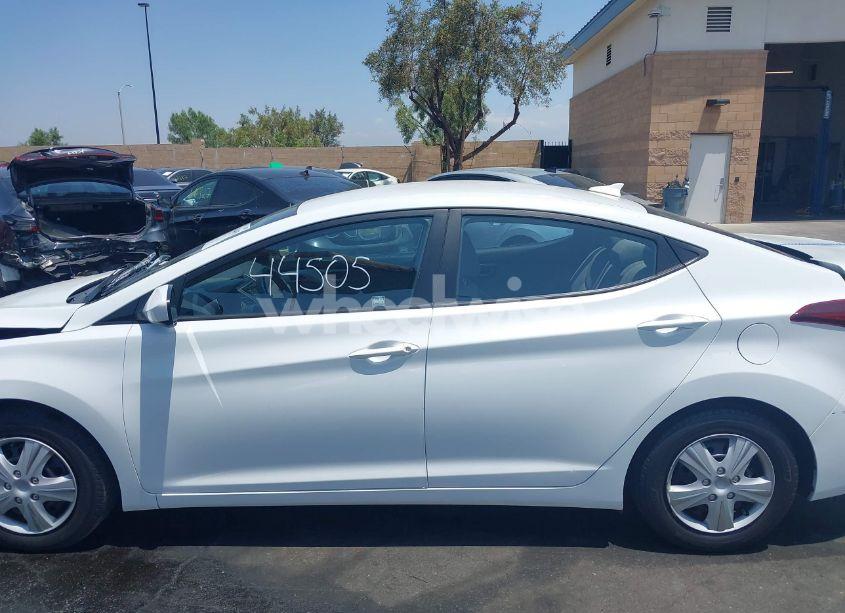 Photo 14 of 2016 Hyundai Elantra SE (VIN 5NPDH4AE9GH776412)