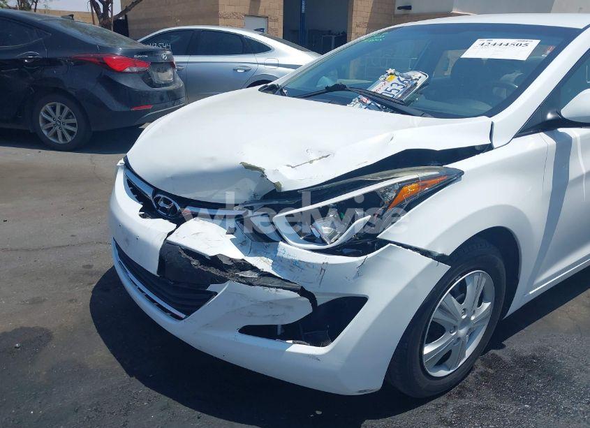 Photo 6 of 2016 Hyundai Elantra SE (VIN 5NPDH4AE9GH776412)