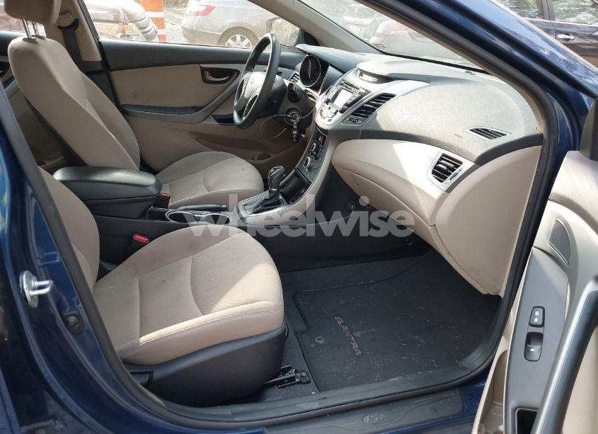 Photo 5 of 2016 Hyundai Elantra SE (VIN 5NPDH4AE9GH783215)