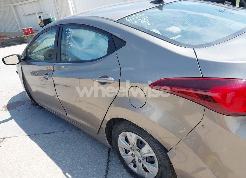 Photo 15 of 2016 Hyundai Elantra SE (VIN 5NPDH4AE9GH793064)