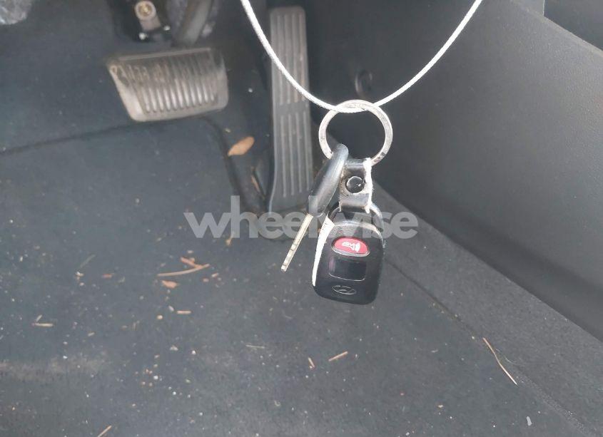 Photo 11 of 2016 Hyundai Elantra SE (VIN 5NPDH4AE9GH794201)