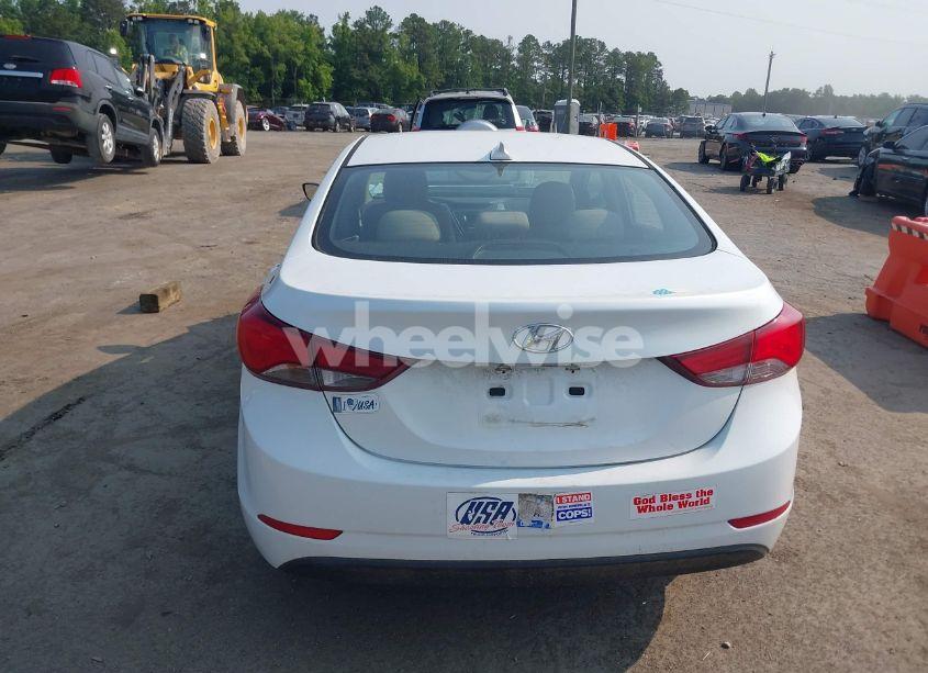 Photo 16 of 2016 Hyundai Elantra SE (VIN 5NPDH4AE9GH794201)