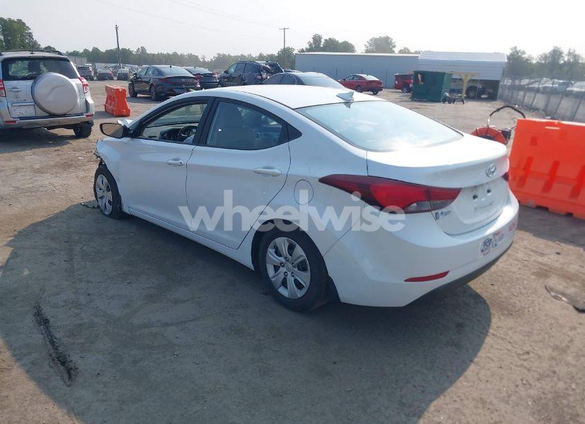 Photo 3 of 2016 Hyundai Elantra SE (VIN 5NPDH4AE9GH794201)