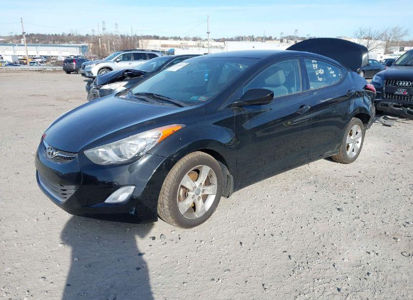 Photo 2 of 2013 Hyundai Elantra GLS (VIN 5NPDH4AEODH211333)