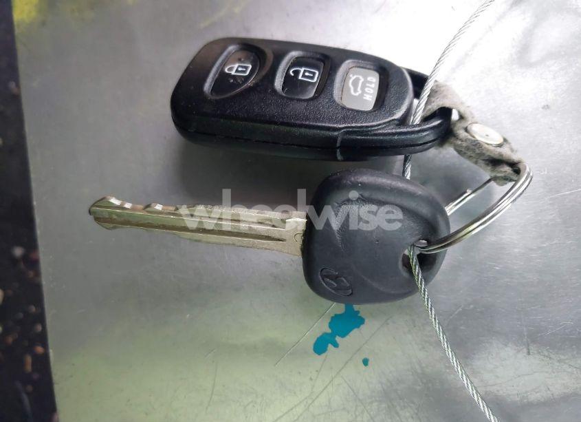 Photo 11 of 2012 Hyundai Elantra GLS (VIN 5NPDH4AEXCH071001)