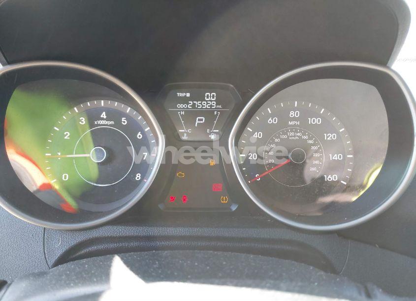 Photo 7 of 2012 Hyundai Elantra LIMITED (VIN 5NPDH4AEXCH082516)