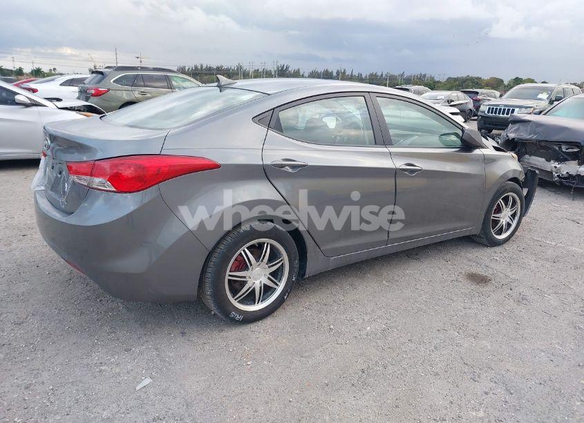 Photo 4 of 2012 Hyundai Elantra GLS (VIN 5NPDH4AEXCH093757)