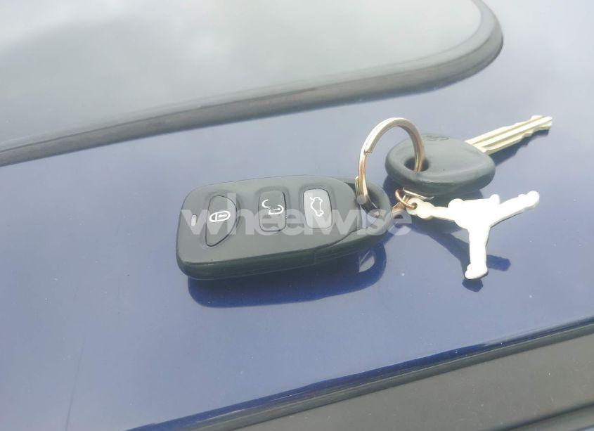 Photo 11 of 2012 Hyundai Elantra LIMITED (VIN 5NPDH4AEXCH116244)