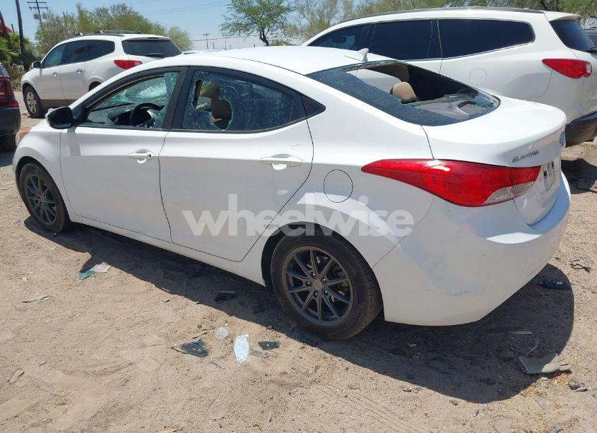 Photo 3 of 2013 Hyundai Elantra GLS/LIMITED (VIN 5NPDH4AEXD8253167)