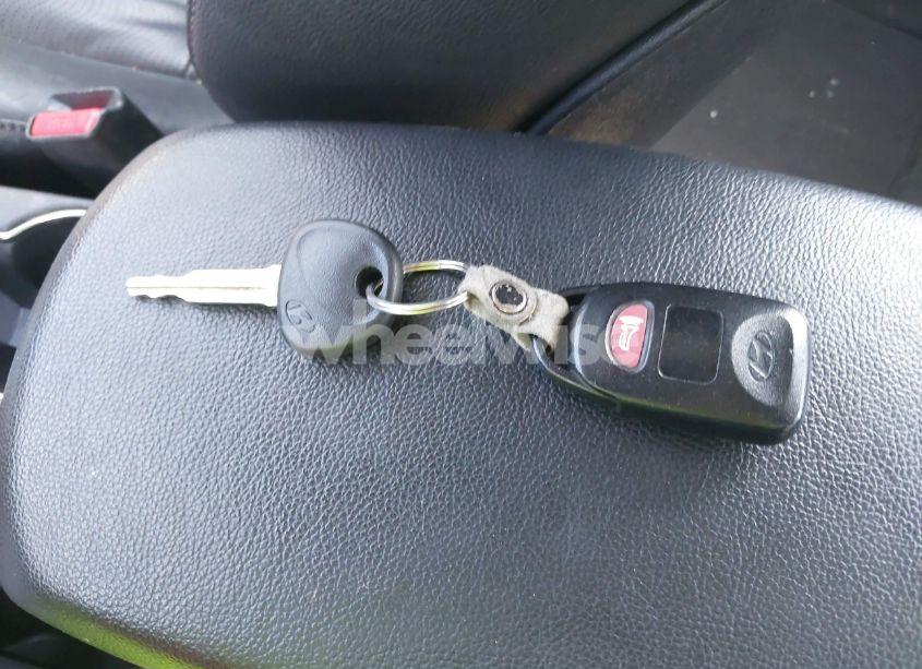 Photo 11 of 2013 Hyundai Elantra LIMITED (VIN 5NPDH4AEXDH153182)