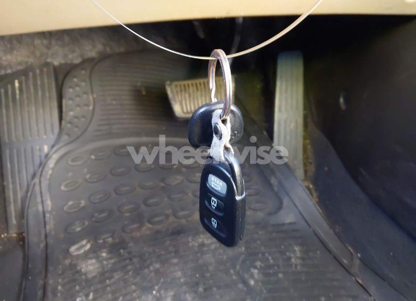 Photo 11 of 2013 Hyundai Elantra GLS (VIN 5NPDH4AEXDH158656)