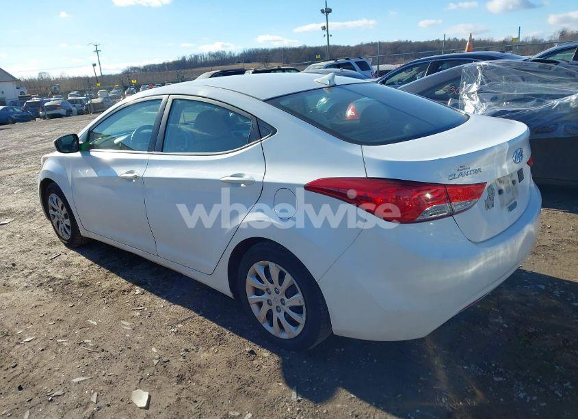 Photo 3 of 2013 Hyundai Elantra GLS (VIN 5NPDH4AEXDH158656)
