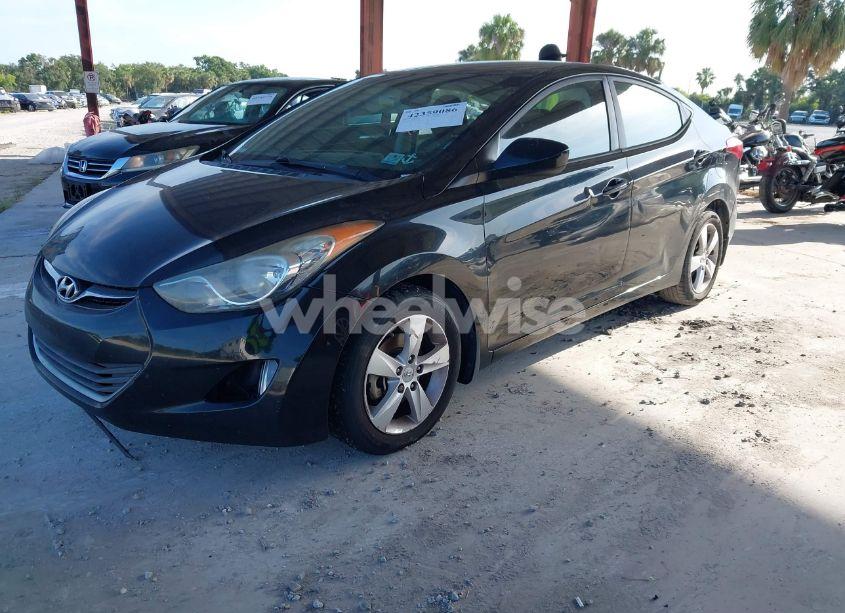 Photo 2 of 2013 Hyundai Elantra GLS (VIN 5NPDH4AEXDH179071)