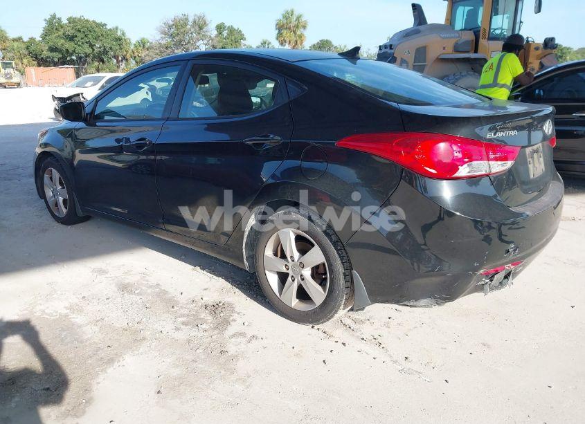 Photo 3 of 2013 Hyundai Elantra GLS (VIN 5NPDH4AEXDH179071)
