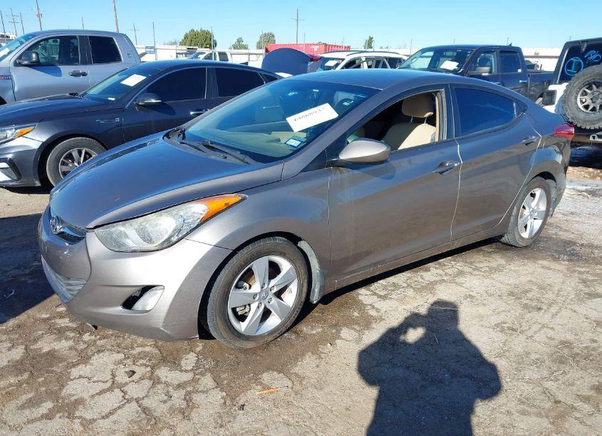 Photo 2 of 2013 Hyundai Elantra GLS (VIN 5NPDH4AEXDH179720)