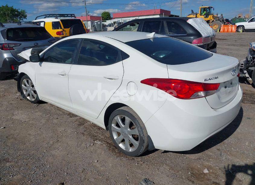 Photo 3 of 2013 Hyundai Elantra LIMITED (VIN 5NPDH4AEXDH180446)