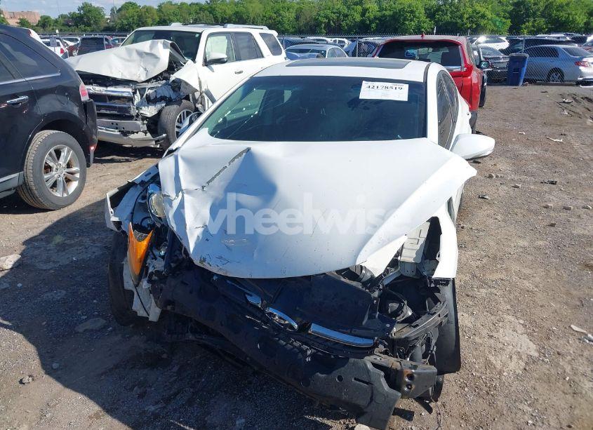 Photo 6 of 2013 Hyundai Elantra LIMITED (VIN 5NPDH4AEXDH180446)