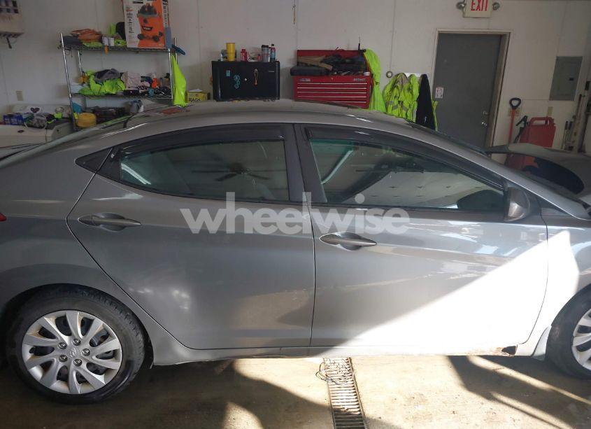 Photo 13 of 2013 Hyundai Elantra GLS (VIN 5NPDH4AEXDH192550)
