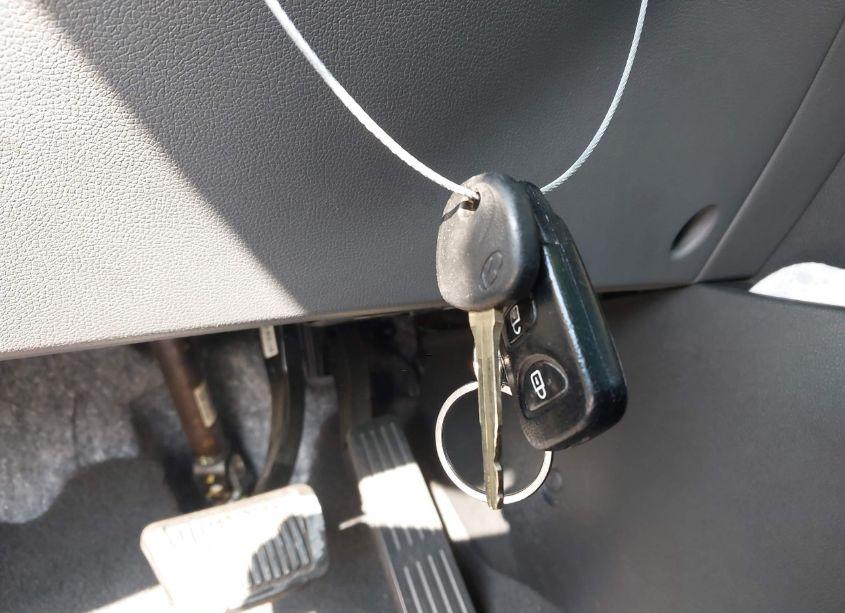 Photo 11 of 2013 Hyundai Elantra GLS (VIN 5NPDH4AEXDH227197)