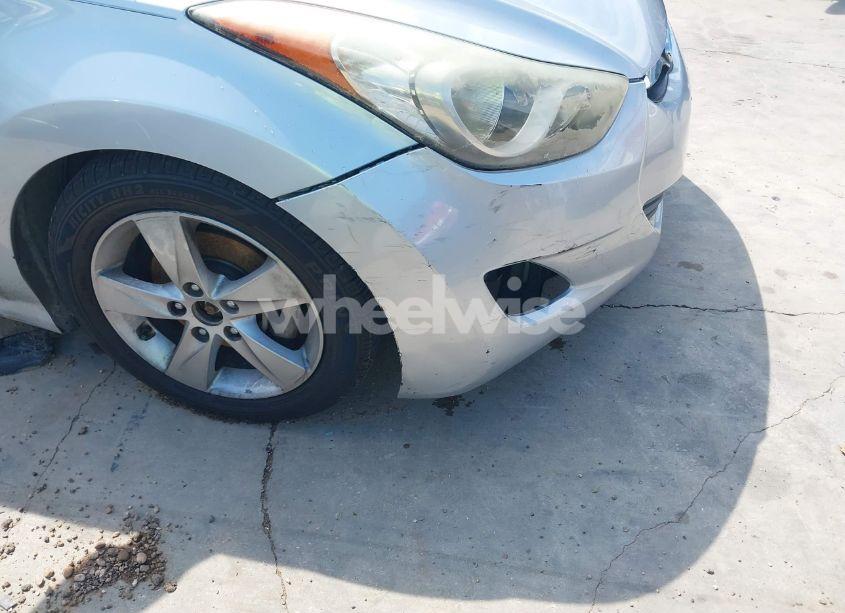 Photo 13 of 2013 Hyundai Elantra GLS (VIN 5NPDH4AEXDH232965)