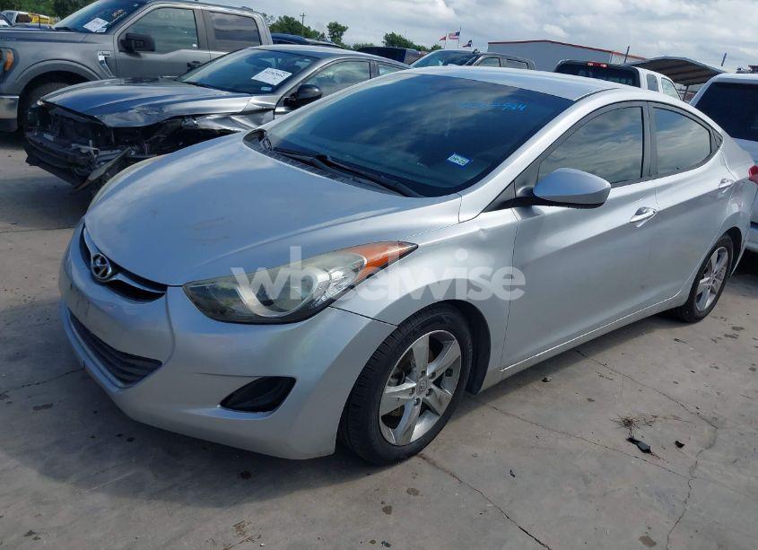 Photo 2 of 2013 Hyundai Elantra GLS (VIN 5NPDH4AEXDH232965)