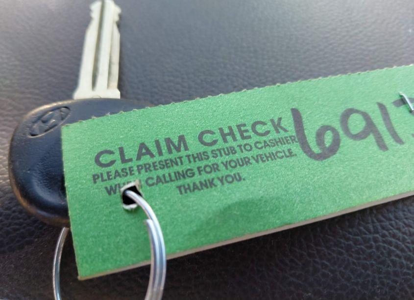 Photo 11 of 2013 Hyundai Elantra GLS (VIN 5NPDH4AEXDH257896)