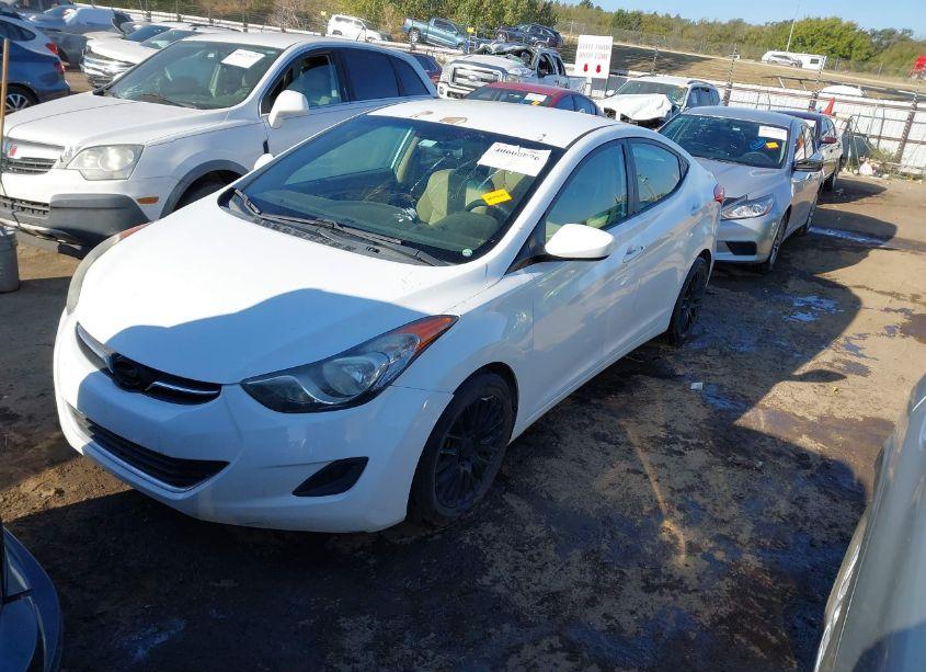 Photo 2 of 2013 Hyundai Elantra GLS (VIN 5NPDH4AEXDH257896)
