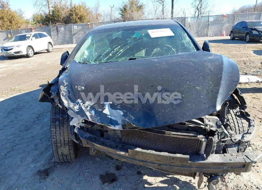 Photo 10 of 2013 Hyundai Elantra GLS (VIN 5NPDH4AEXDH281101)