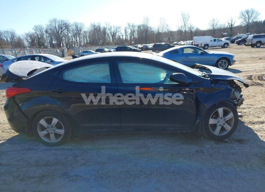 Photo 11 of 2013 Hyundai Elantra GLS (VIN 5NPDH4AEXDH281101)