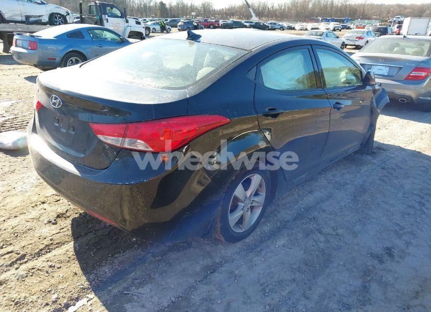 Photo 4 of 2013 Hyundai Elantra GLS (VIN 5NPDH4AEXDH281101)