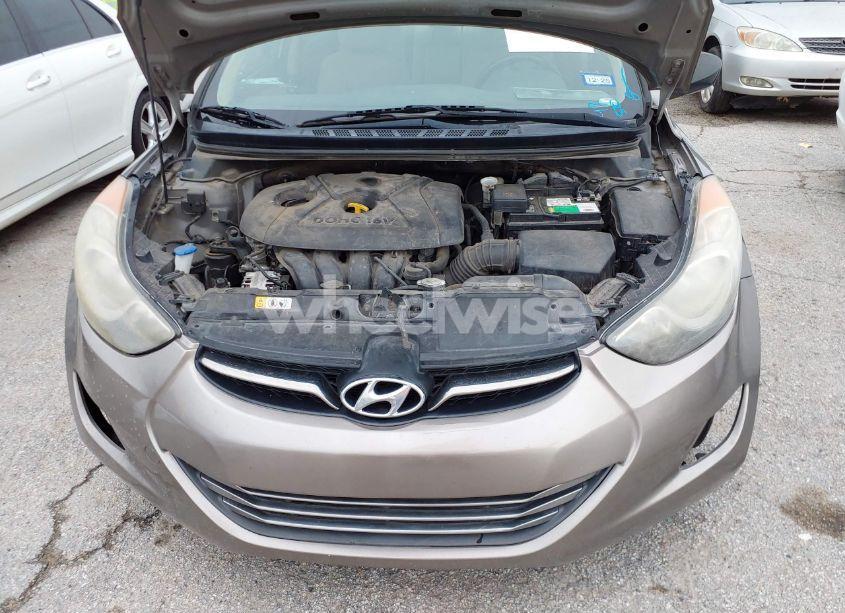 Photo 10 of 2013 Hyundai Elantra LIMITED (VIN 5NPDH4AEXDH289344)