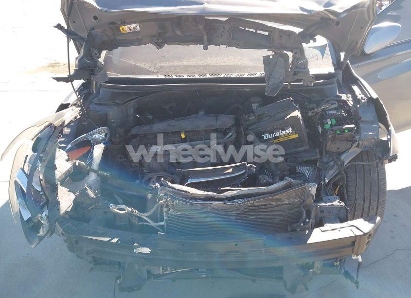 Photo 10 of 2013 Hyundai Elantra LIMITED (VIN 5NPDH4AEXDH295211)