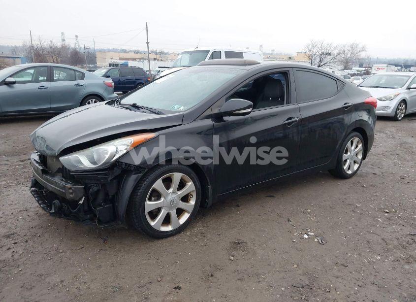 Photo 2 of 2013 Hyundai Elantra LIMITED (VIN 5NPDH4AEXDH299744)
