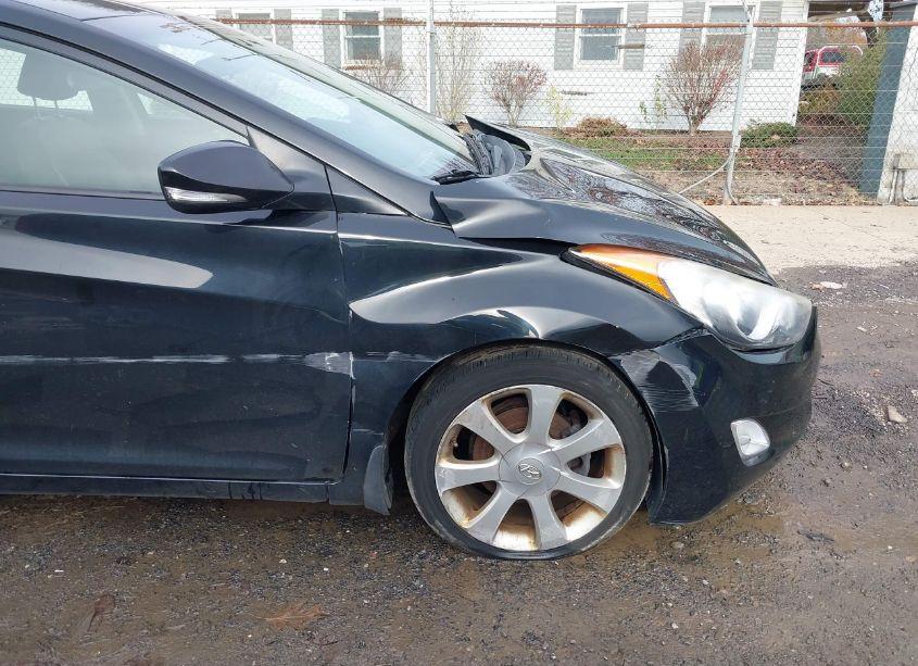 Photo 20 of 2013 Hyundai Elantra LIMITED (VIN 5NPDH4AEXDH303727)