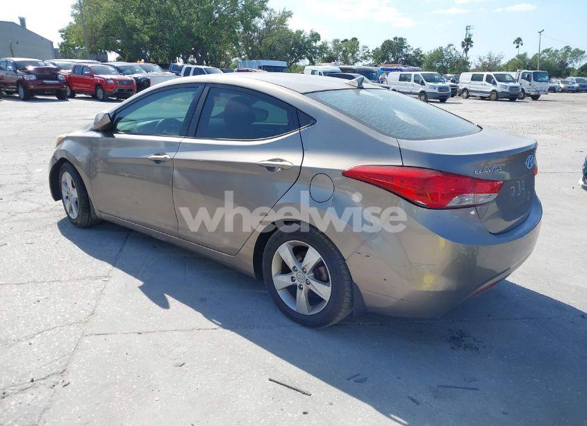 Photo 3 of 2013 Hyundai Elantra GLS (VIN 5NPDH4AEXDH312198)