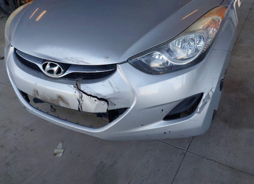 Photo 13 of 2013 Hyundai Elantra GLS (VIN 5NPDH4AEXDH318972)