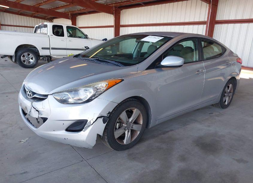 Photo 2 of 2013 Hyundai Elantra GLS (VIN 5NPDH4AEXDH318972)