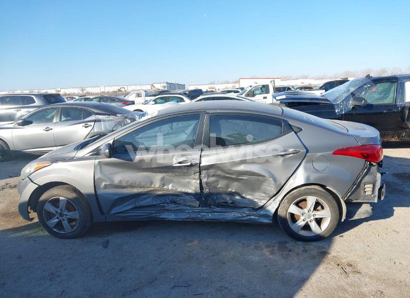 Photo 14 of 2013 Hyundai Elantra GLS (VIN 5NPDH4AEXDH357240)