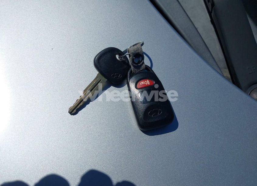 Photo 11 of 2013 Hyundai Elantra GLS (VIN 5NPDH4AEXDH377858)