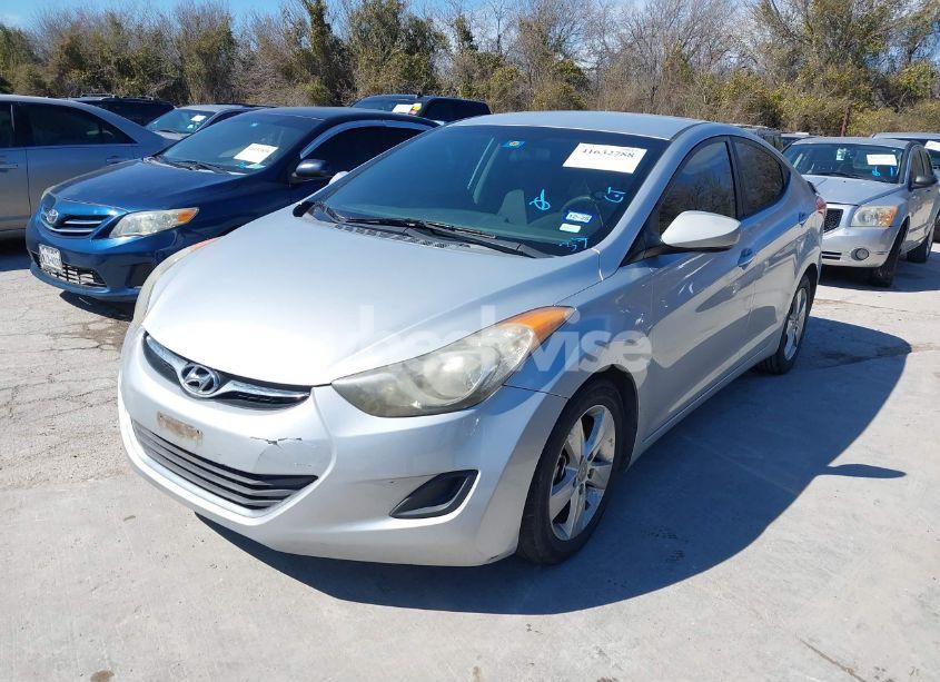 Photo 2 of 2013 Hyundai Elantra GLS (VIN 5NPDH4AEXDH377858)