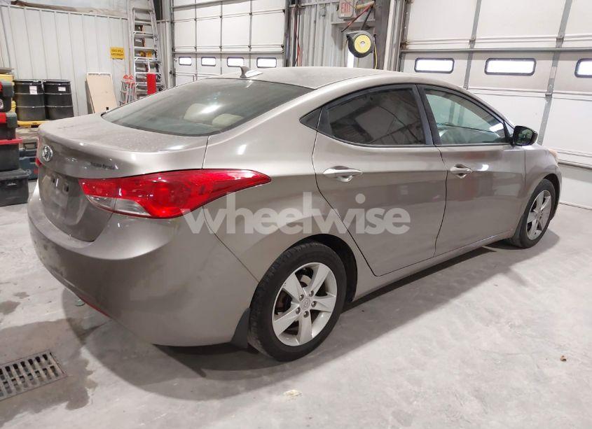 Photo 4 of 2013 Hyundai Elantra GLS (VIN 5NPDH4AEXDH394675)