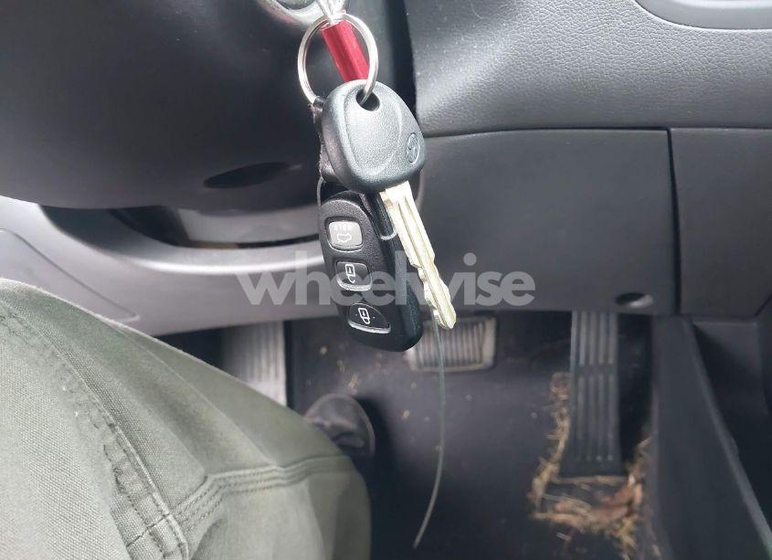 Photo 11 of 2013 Hyundai Elantra GLS (VIN 5NPDH4AEXDH399391)