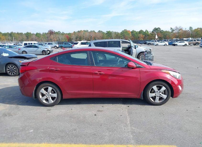 Photo 13 of 2013 Hyundai Elantra GLS (VIN 5NPDH4AEXDH401415)